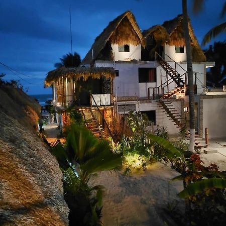Casa Mate Beachfront Houses El Cuyo Dış mekan fotoğraf