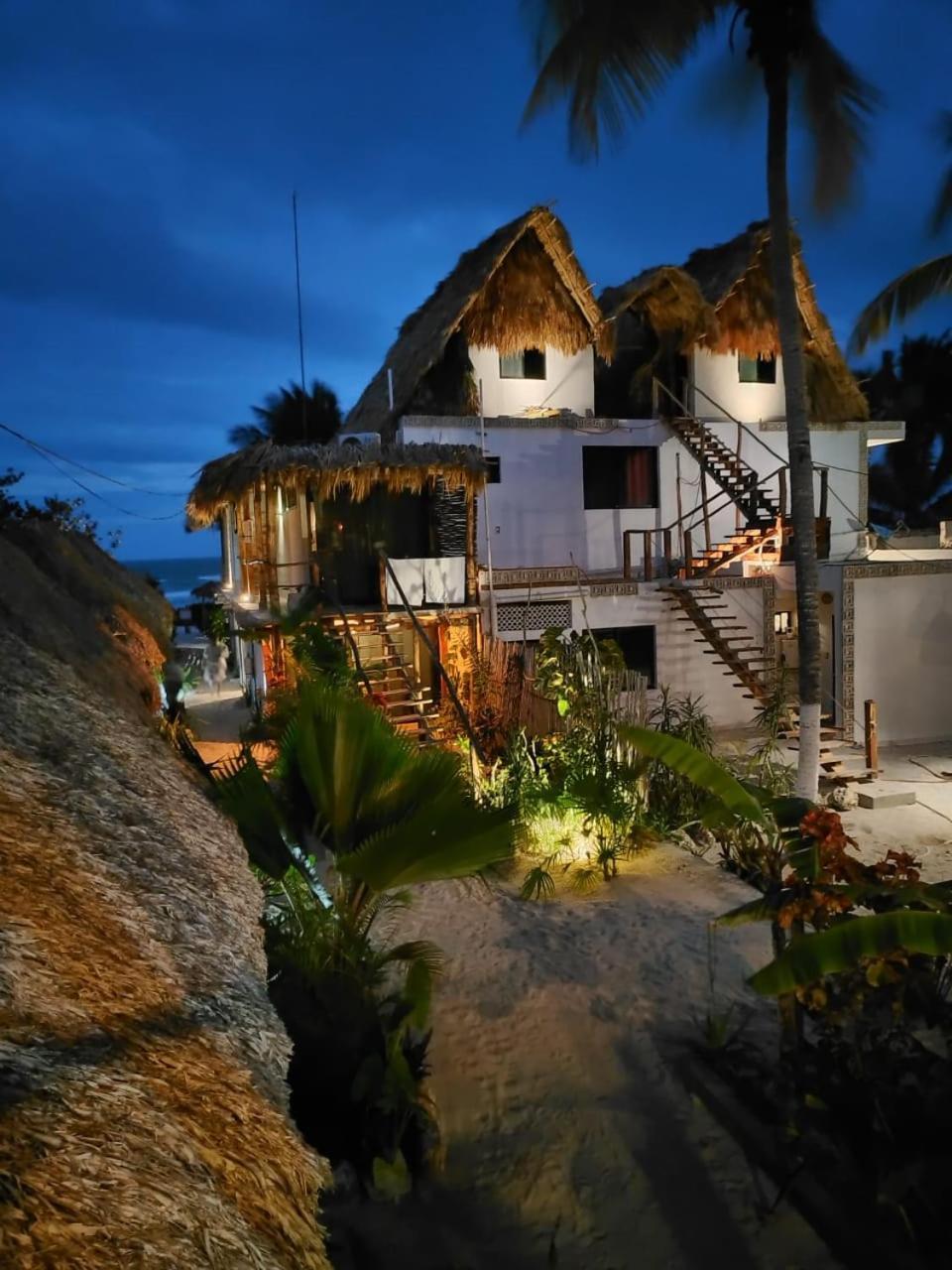 Casa Mate Beachfront Houses El Cuyo Dış mekan fotoğraf